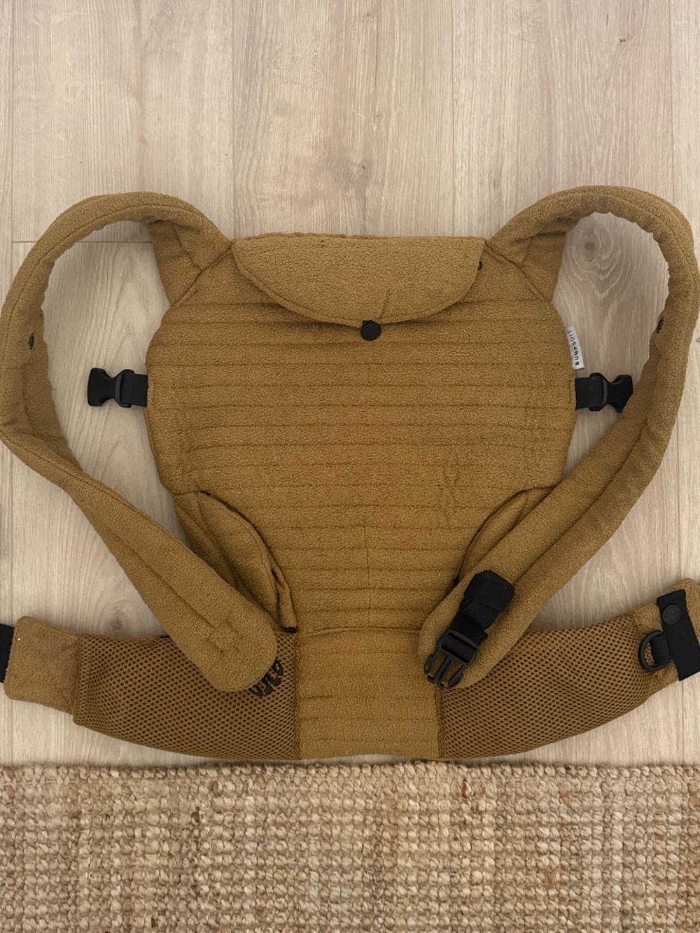 Bumpsuit Armadillo Carrier